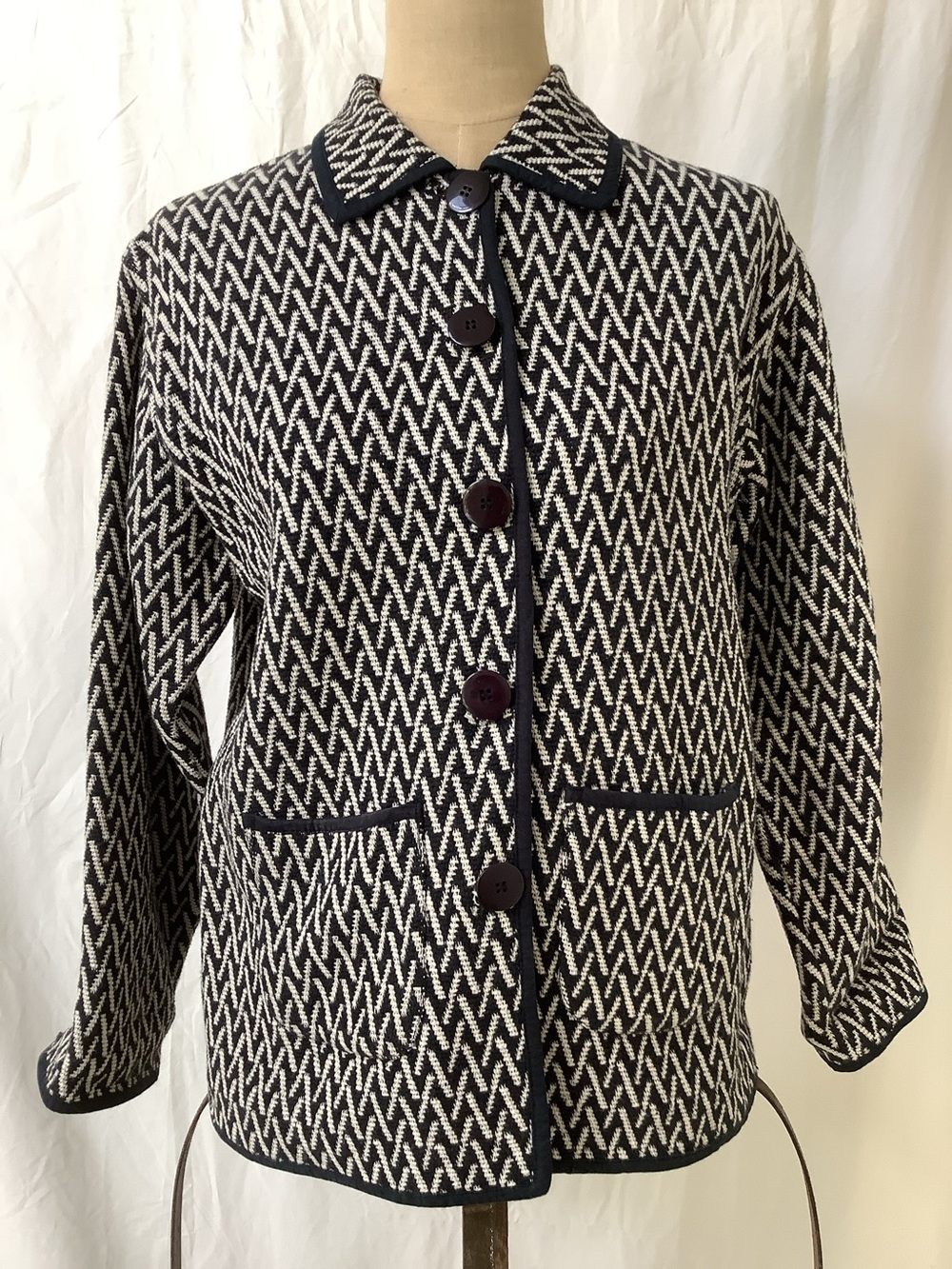Fashion Bug Jacket Top-Black and Ivory Woven Herringbone Pattern-Pockets-S